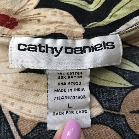 Vintage Cathy Daniels Hawaiian Shirt - Picture 5 of 9
